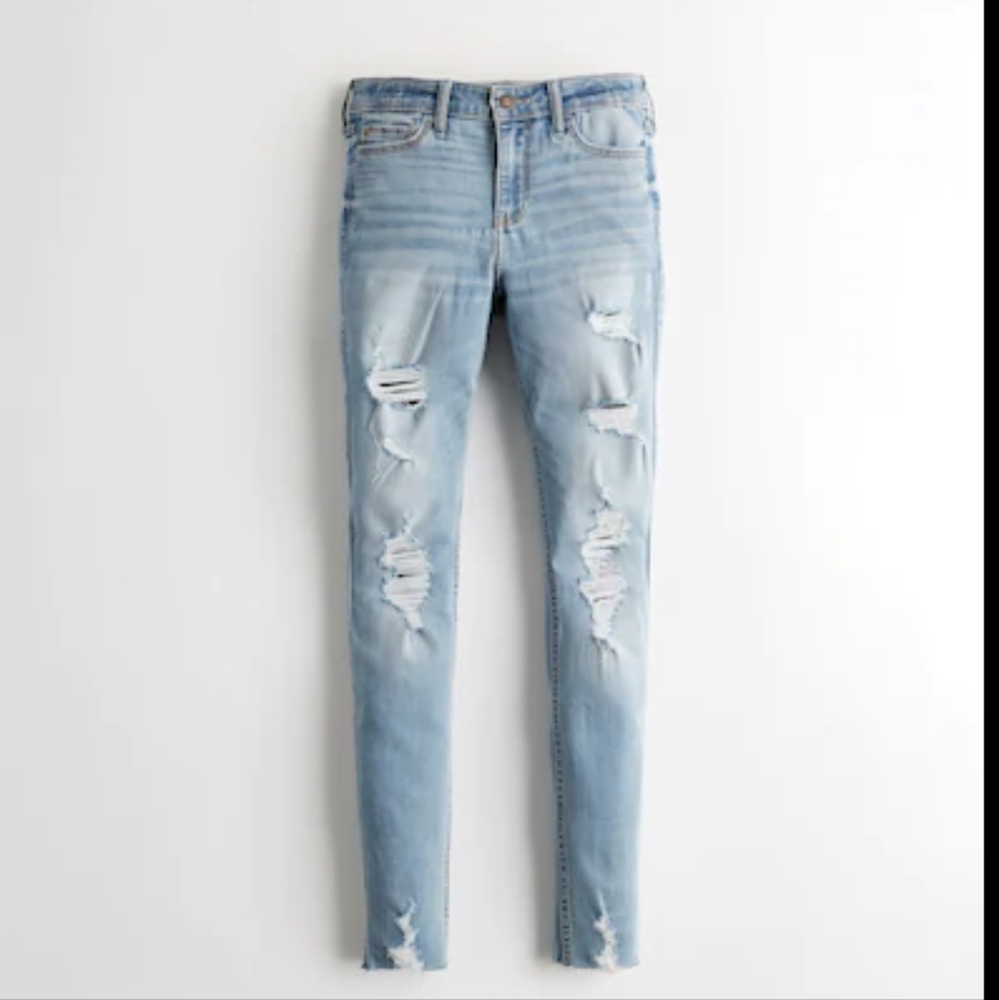 Hollister Curvy Ultra High Rise Stertch Ripped Jeans Jegging 7s